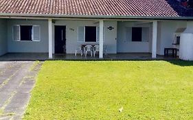 Casa Aconchegante Frente ao Mar Guaratuba